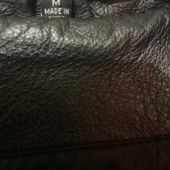 Leather jacket - Picture 2 of 5